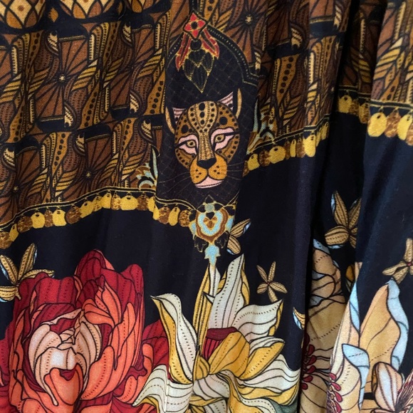 Farm Rio Midi Skirt + Envelope cropped top - Picture 12 of 15